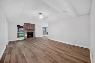 15410 Wildwood Lake Dr, Houston, TX 77083 - Photo 3