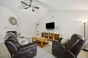 5422 Golf Dr, Houston, TX 77091 - Photo 13