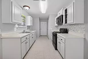 11411 Roandale Dr, Houston, TX 77048 - Photo 13