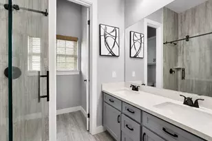 8422 Lanewood Dr, Houston, TX 77016 - Photo 7