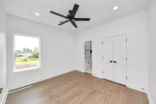 5029 Broom St, Houston, TX 77091 - Photo 27