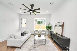 5029 Broom St, Houston, TX 77091 - Photo 5