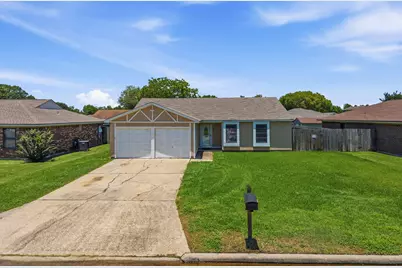 412 28th Avenue N, Texas City, TX 77590 - Photo 1