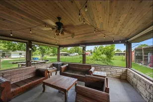 34366 Owens Rd, Hempstead, TX 77445 - Photo 25