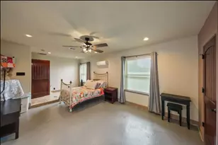 34366 Owens Rd, Hempstead, TX 77445 - Photo 17