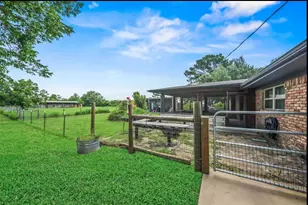 34366 Owens Rd, Hempstead, TX 77445 - Photo 23