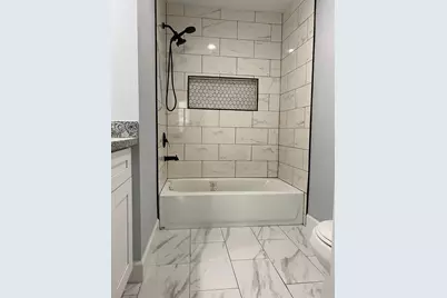 5502 Heron Drive, Houston, TX 77033 - Photo 15