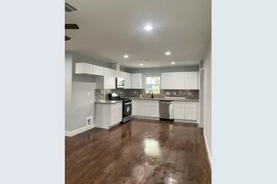 5502 Heron Drive, Houston, TX 77033 - Photo 3