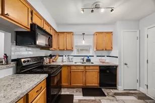 16215 Summer Dawn Ln, Houston, TX 77095 - Photo 11