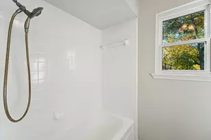 515 Rosewood Dr, Shenandoah, TX 77381 - Photo 25