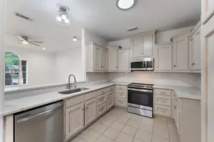 92 Tupelo Ln, Conroe, TX 77304 - Photo 11