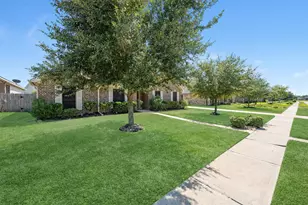 6830 Gonzales Pt, Manvel, TX 77578 - Photo 3