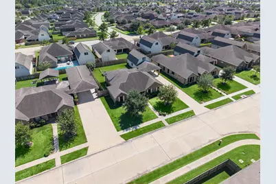 6830 Gonzales Point, Manvel, TX 77578 - Photo 39