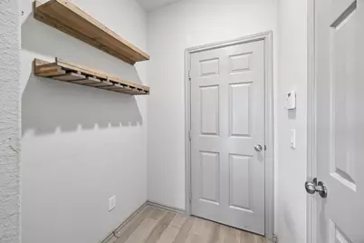 1903 Monaco Memorial Lane, Houston, TX 77043 - Photo 11