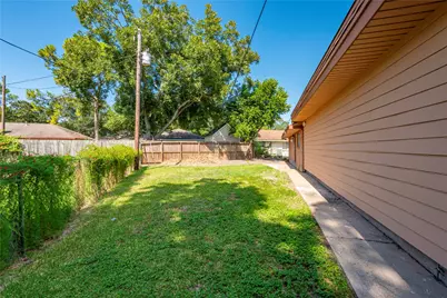 2511 Meadow Lane, La Marque, TX 77568 - Photo 23