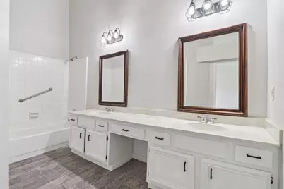 11306 Bayou Place Lane, Houston, TX 77099 - Photo 23