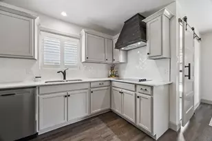 18222 Barbuda Ln, Houston, TX 77058 - Photo 5
