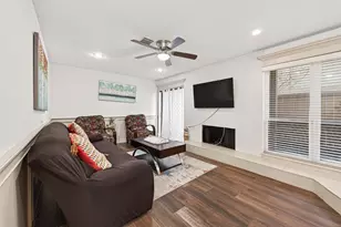 3684 Ocee St, Houston, TX 77063 - Photo 5