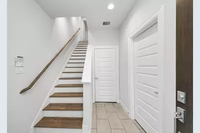 2719 Clinton Drive, Houston, TX 77020 - Photo 11