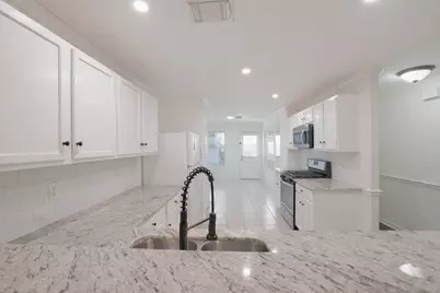 7907 Fire Thorn Lane, Cypress, TX 77433 - Photo 9