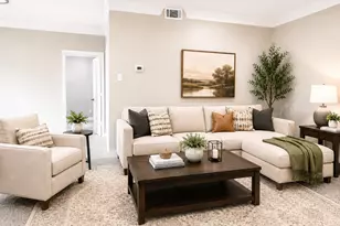 9707 Richmond Ave Apt 77, Houston, TX 77042 - Photo 3