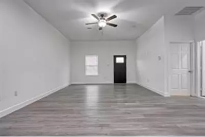 14310 1/2 Unit T Sweeney Road, Houston, TX 77060 - Photo 5