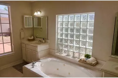 4402 Water Elm Way, Houston, TX 77059 - Photo 11