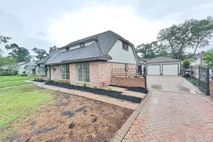 4106 Clovernook Ln, Seabrook, TX 77586 - Photo 3