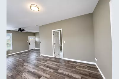 4611 Avenue Q 1/2, Galveston, TX 77551 - Photo 11