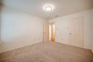 2810 Pineleaf Dr, Sugar Land, TX 77479 - Photo 23