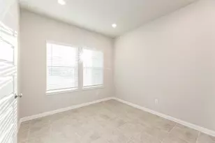 7215 Wilshire Ct, Rosharon, TX 77583 - Photo 5