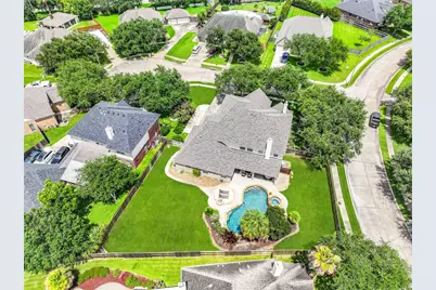 212 Falcon Lake Circle, Friendswood, TX 77546 - Photo 43