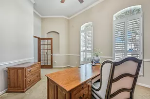 212 Falcon Lake Cir, Friendswood, TX 77546 - Photo 9