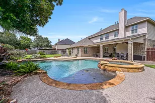 212 Falcon Lake Cir, Friendswood, TX 77546 - Photo 39
