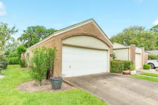 1808 Veranda Dr, West Columbia, TX 77486 - Photo 3