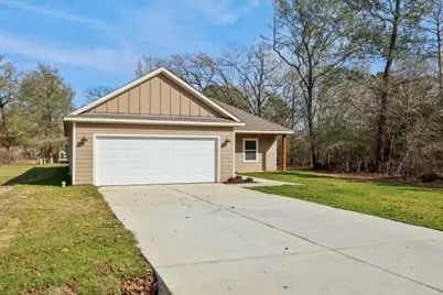 527 Autumn Lane, Livingston, TX 77351 - Photo 3