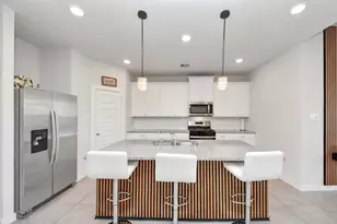 7202 Wilshire Ct, Rosharon, TX 77583 - Photo 5