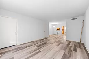 1809 Stoney Brook Dr, Houston, TX 77063 - Photo 7