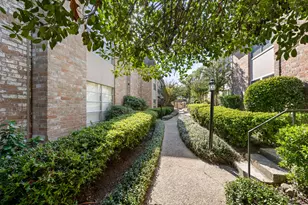 1809 Stoney Brook Dr, Houston, TX 77063 - Photo 3