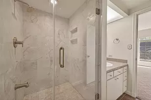 7937 Woodway Dr, Houston, TX 77063 - Photo 29