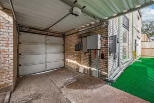 7937 Woodway Dr, Houston, TX 77063 - Photo 39