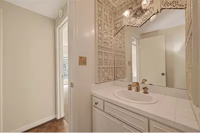 7937 Woodway Drive, Houston, TX 77063 - Photo 25