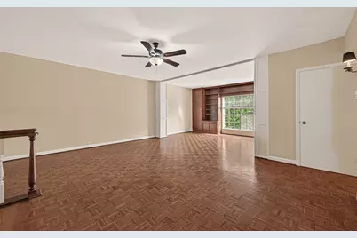 7937 Woodway Drive, Houston, TX 77063 - Photo 19