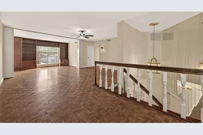 7937 Woodway Drive, Houston, TX 77063 - Photo 15