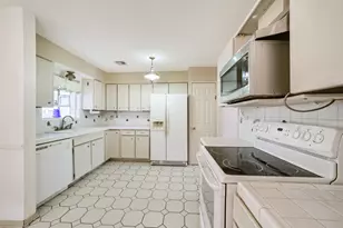7510 Romney Rd, Houston, TX 77036 - Photo 7
