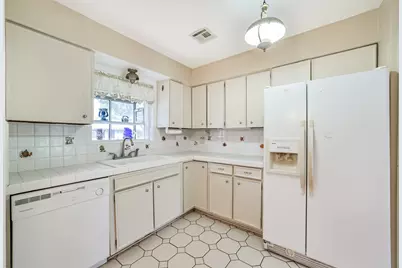 7510 Romney Road, Houston, TX 77036 - Photo 9