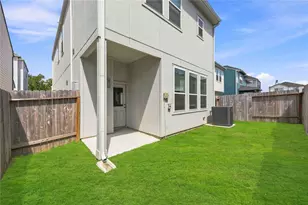 11415 Waterford Spg Trl, Houston, TX 77047 - Photo 23