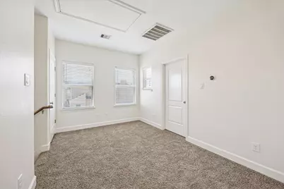 5402 Jonathan Lane, Houston, TX 77011 - Photo 13