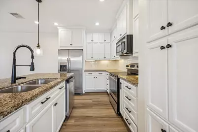 5402 Jonathan Lane, Houston, TX 77011 - Photo 3
