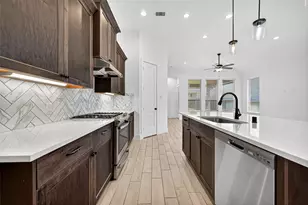 10727 River Walk Dr, Missouri City, TX 77459 - Photo 11